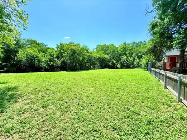 1216 W Clarendon Drive, Dallas, TX 75208