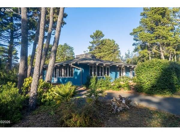 225 MONTEREY AVE, Lincoln City, OR 97367