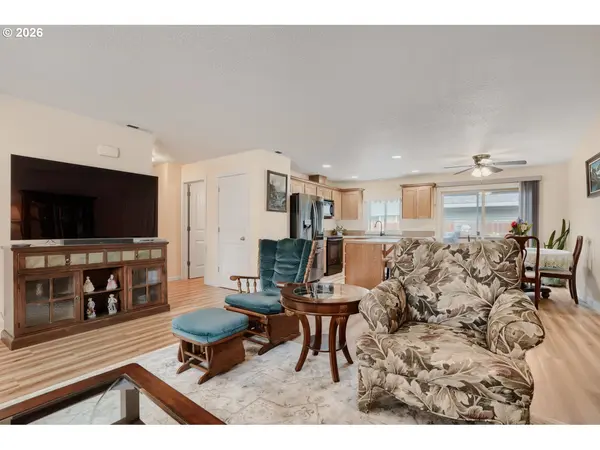 12501 NE 44TH ST, Vancouver, WA 98682