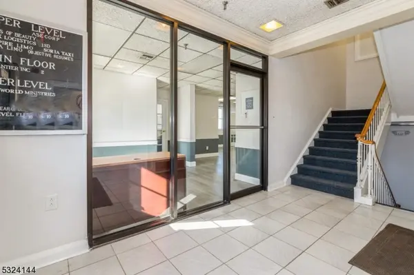 1100 Rte. 22E, North Plainfield Boro, NJ 07060