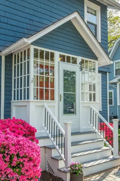 49 Harvard St, Montclair Twp., NJ 07042