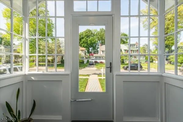 49 Harvard St, Montclair Twp., NJ 07042