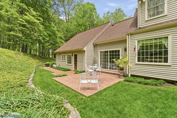 13 Hamden Rd, Franklin Twp., NJ 08822