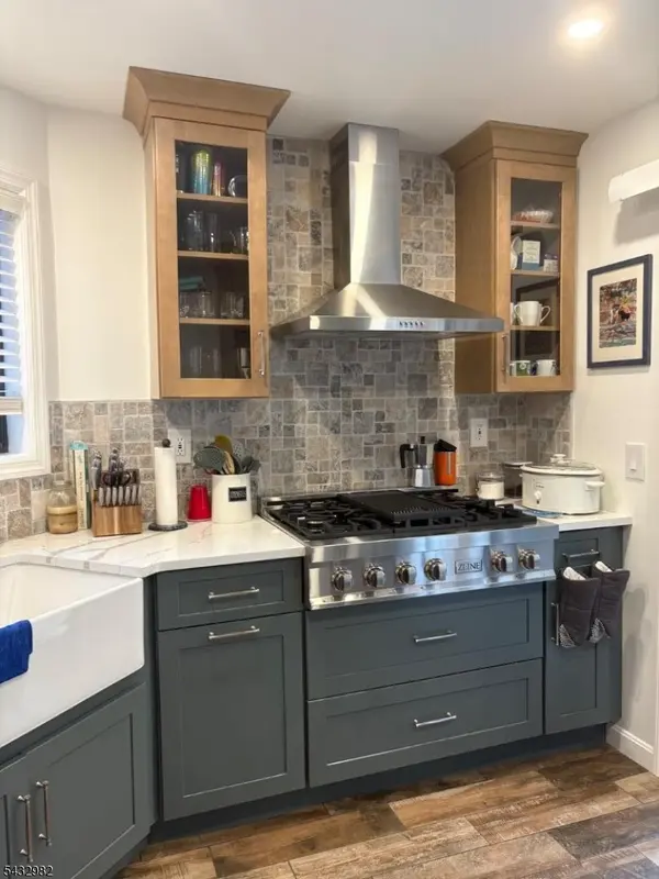 37 Delbarton Ct #37, Washington Twp., NJ 07840