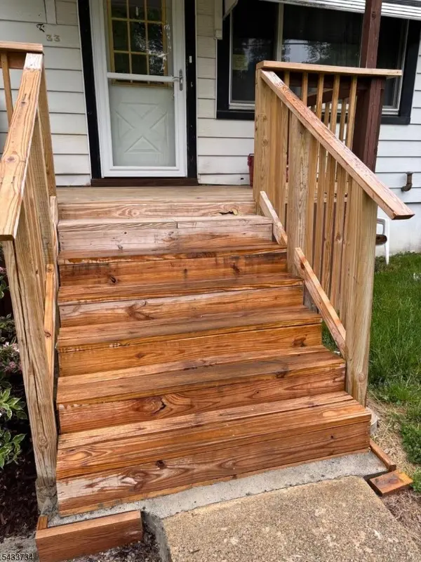 33 Longview Ave, Randolph Twp., NJ 07869