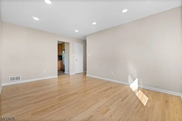 2 Andrew Ct #2, Bloomfield Twp., NJ 07003