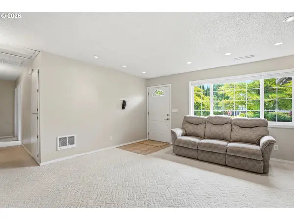 12014 NE 16TH ST, Vancouver, WA 98684