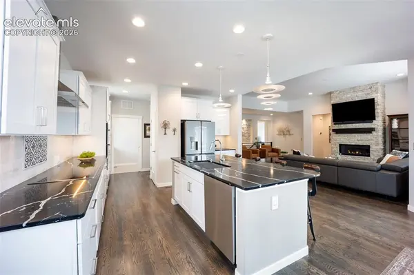 5486 Mesa Top DR, Monument, CO 80132