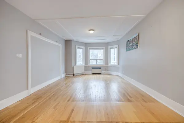 77 Isabella ST #Upper, Toronto C08, ON M4Y 1N7
