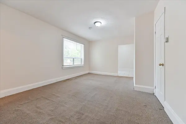 85 Linsmore CRES, Toronto E03, ON M4J 4K2