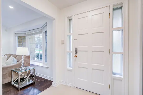 6 Norhead AVE, Toronto E07, ON M1S 2X6
