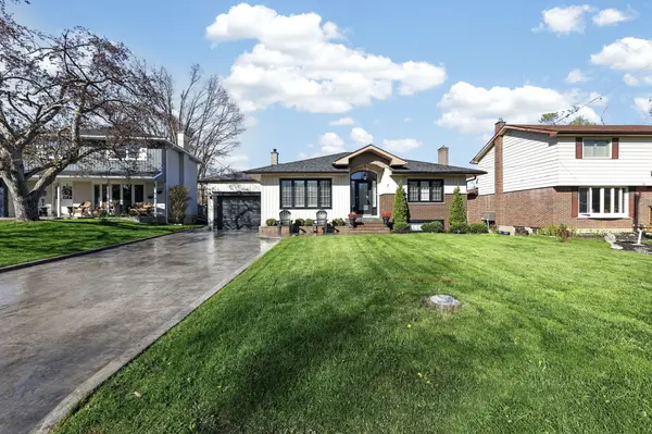 7 Howard CRES, Barrie, ON L4M 2L7