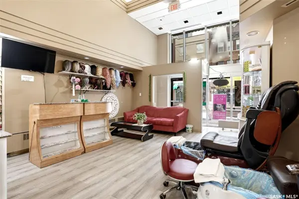 1868 Scarth STREET, Regina, SK S4P 2G3