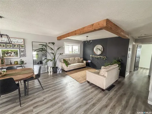 812 Qu'appelle STREET, Grenfell, SK S0G 2B0