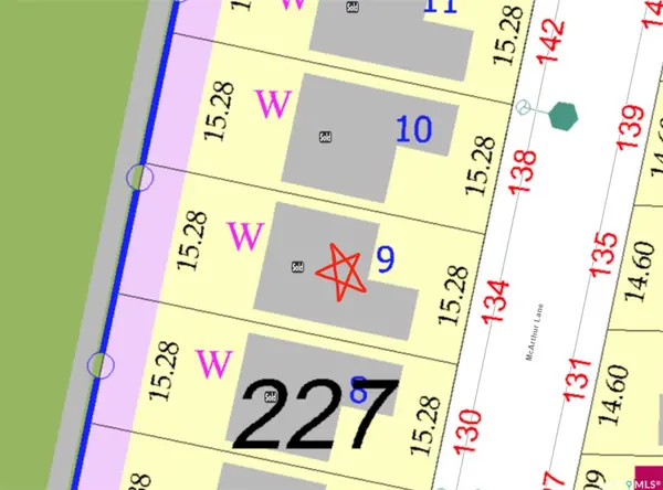 136 McArthur LANE, Saskatoon, SK S7L 6X5