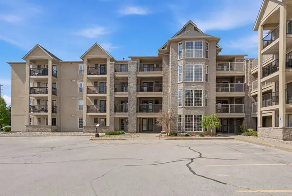 1451 WALKERS Line #216, Burlington, ON L7M 4P1