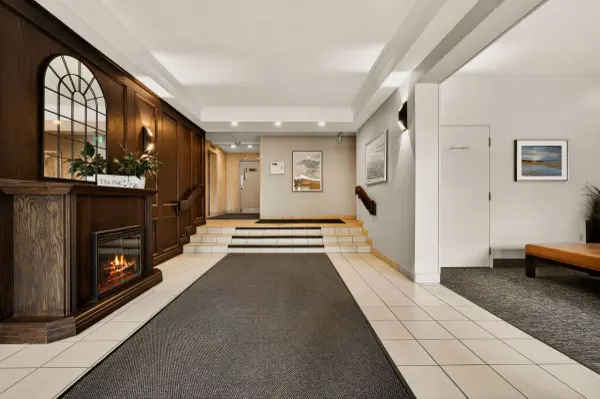 1225 North Shore BLVD E #510, Burlington, ON L7S 1Z6