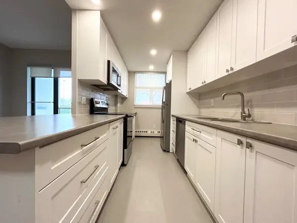 16 Cedarwoods CRES #1101, Kitchener, ON N2C 2L4