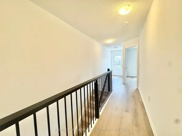 49 Kingbird Common, Cambridge, ON N1R 5S2