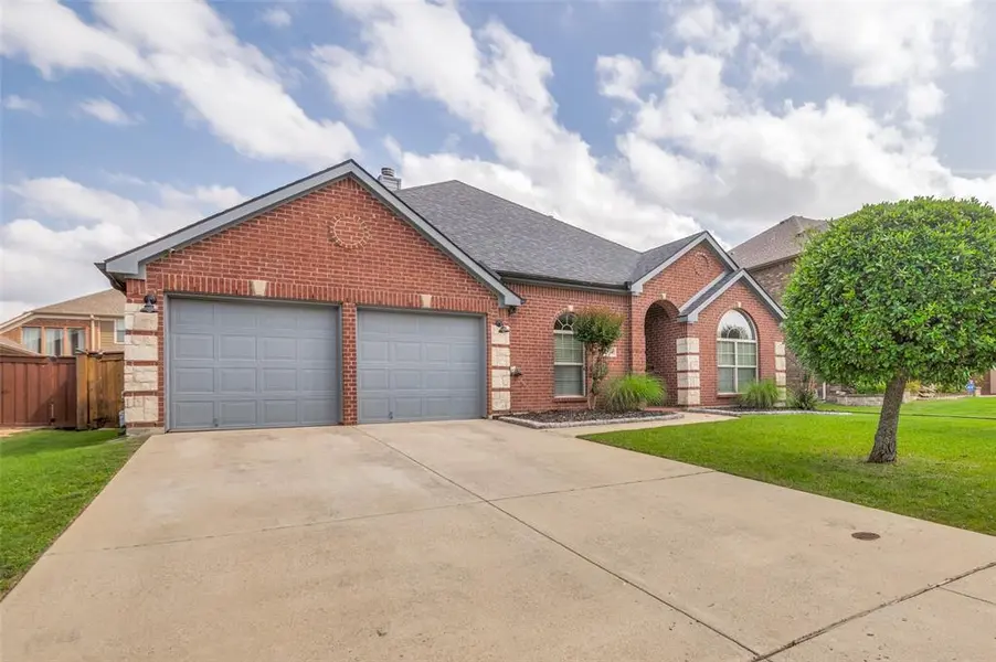 2731 Vela, Grand Prairie, TX 75054