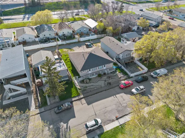 540 Wascana STREET, Regina, SK S4R 4J2