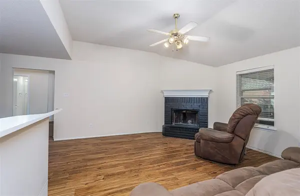 12212 Stillglen Trail, Fort Worth, TX 76028