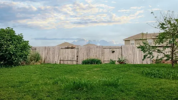 157 Presidents Way, Venus, TX 76084