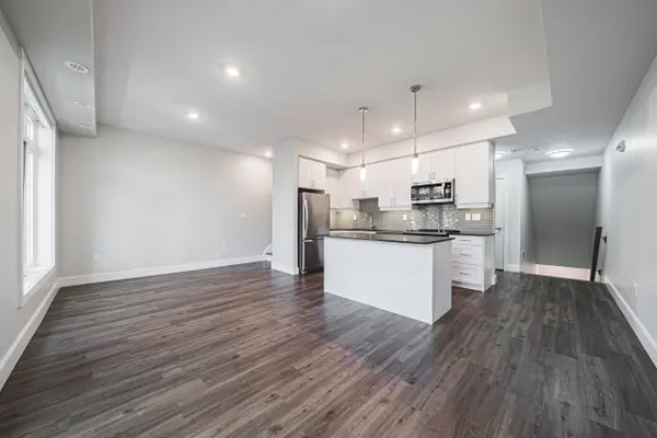 2061 Prospect ST #209, Burlington, ON L7R 1Z2