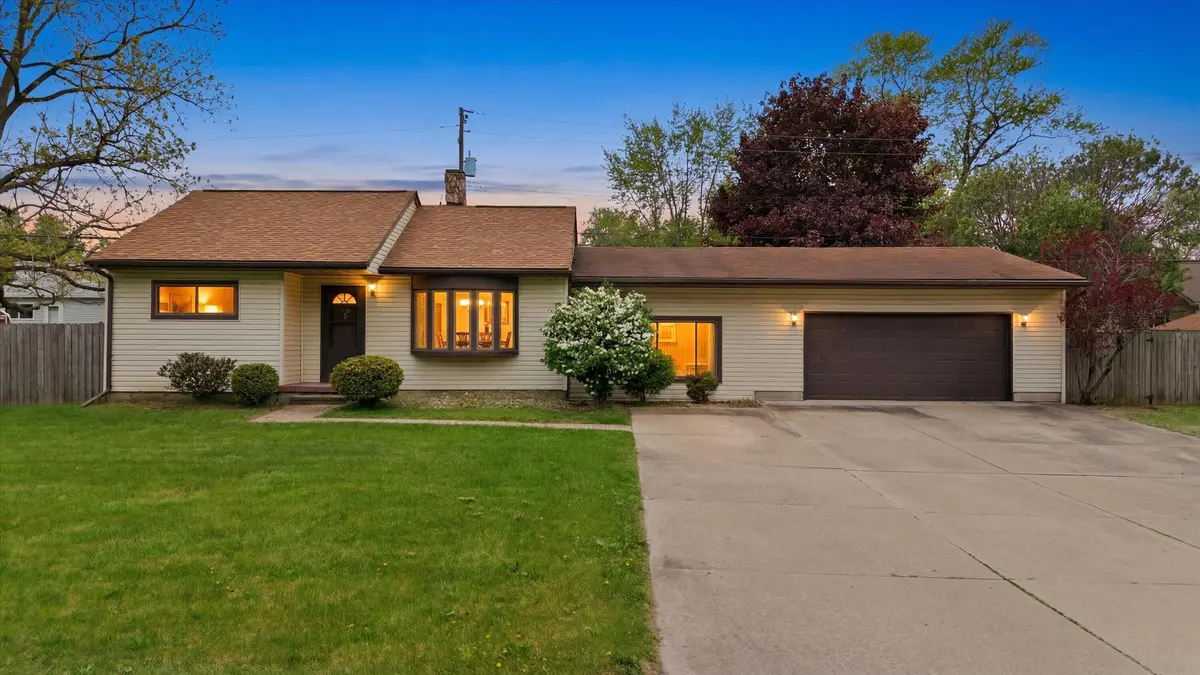 3350 Pearl DR, Monroe City, MI 48162