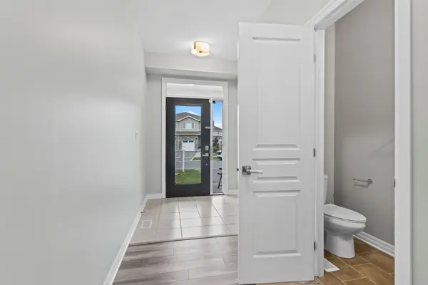 1373 Tremont DR, Kingston, ON K7P 0M6