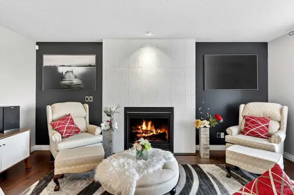 525 High Park CT NW, High River, AB T1V 0A4