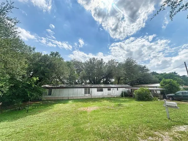 101 River View Road, Millsap, TX 76066
