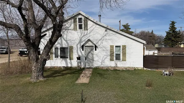 1010 Railway AVENUE,  Elbow,  SK S0H 1J0