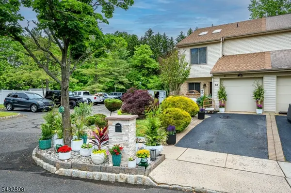 85 Homestead Dr, Old Bridge Twp., NJ 07747