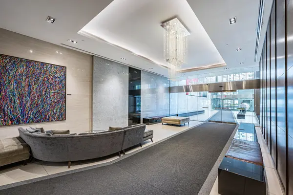 388 Yonge ST #7105, Toronto C01, ON M5B 0A4