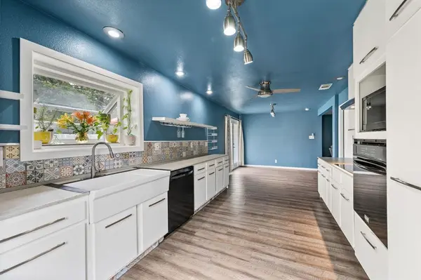5628 Belfast Lane, North Richland Hills, TX 76180