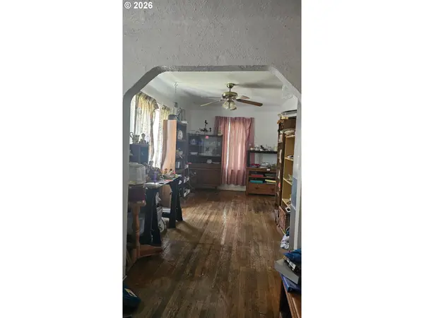 105 2ND ST, Baker City, OR 97814