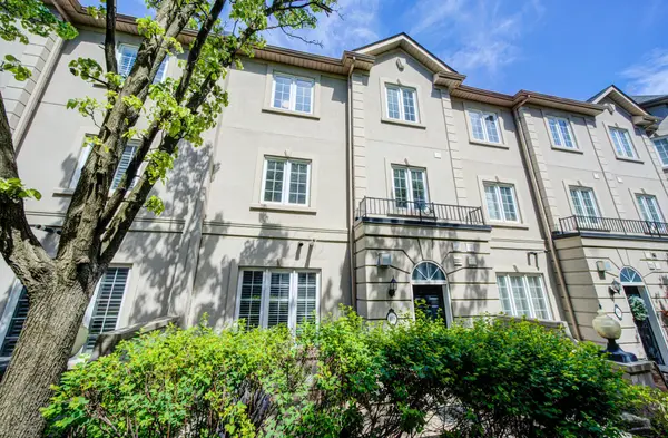 31 Avondale AVE #405, Toronto C14, ON M2N 7C1