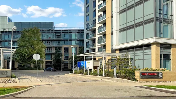 50 Ann O'Reilly RD #427, Toronto C15, ON M2J 0C9