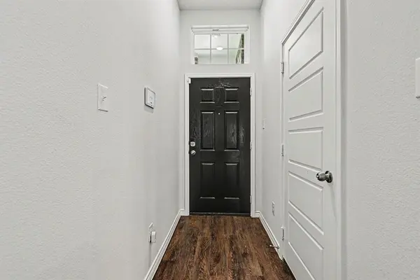 9828 Dynamics Drive, Fort Worth, TX 76131