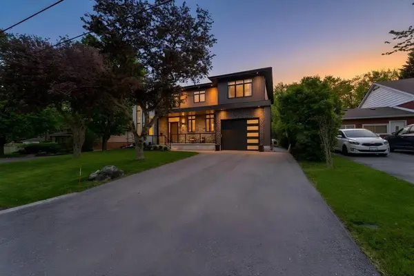 251 Aldercrest AVE, Hamilton, ON L9B 1L7
