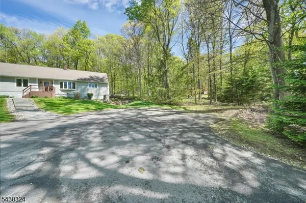 90 Russling Rd, Independence Twp., NJ 07840