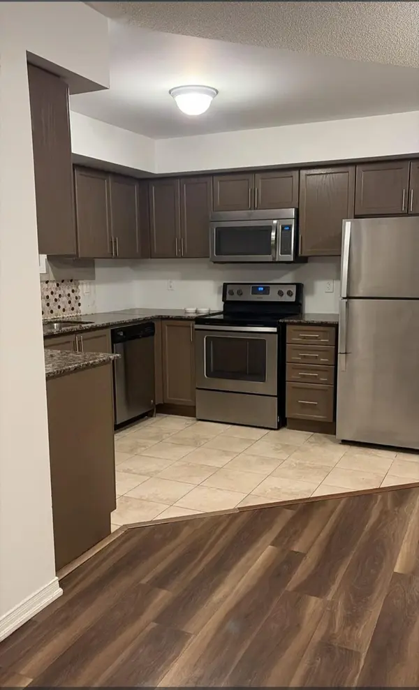 2484 Post RD #7, Oakville, ON L6H 0K1