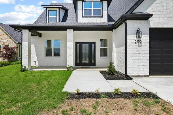 299 Bent Oak Dr., Pottsboro, TX 75076