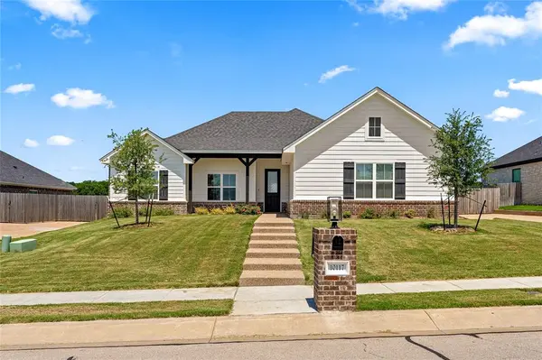 10117 Castleberry Lane, Waco, TX 76712