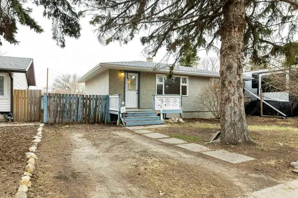 5209 Wilson ST, Blackfalds, AB T0M 0J0