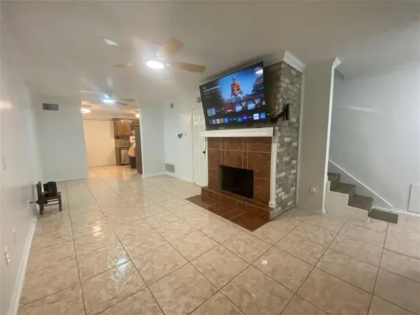 3420 Hidalgo Drive #301, Dallas, TX 75220