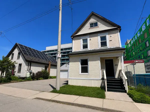 406 Jackson ST W, Hamilton, ON L8P 1N4