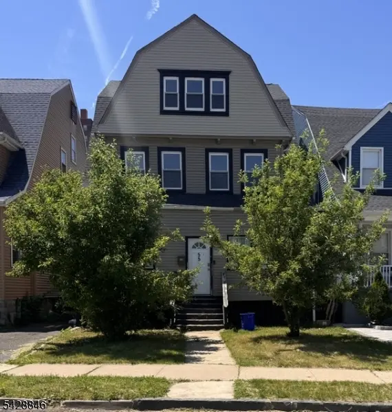 55 Morton Pl, East Orange City, NJ 07017