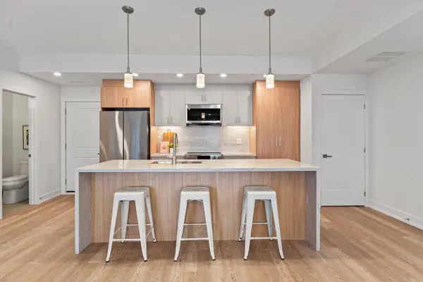 86 Kenwood AVE #Unit 5, Toronto C03, ON M6C 2S2